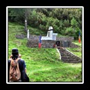 Arriving at the Monumentul Eroilur din Gruii.